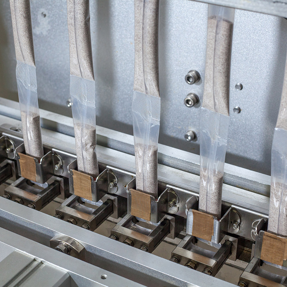 sachet filling machine