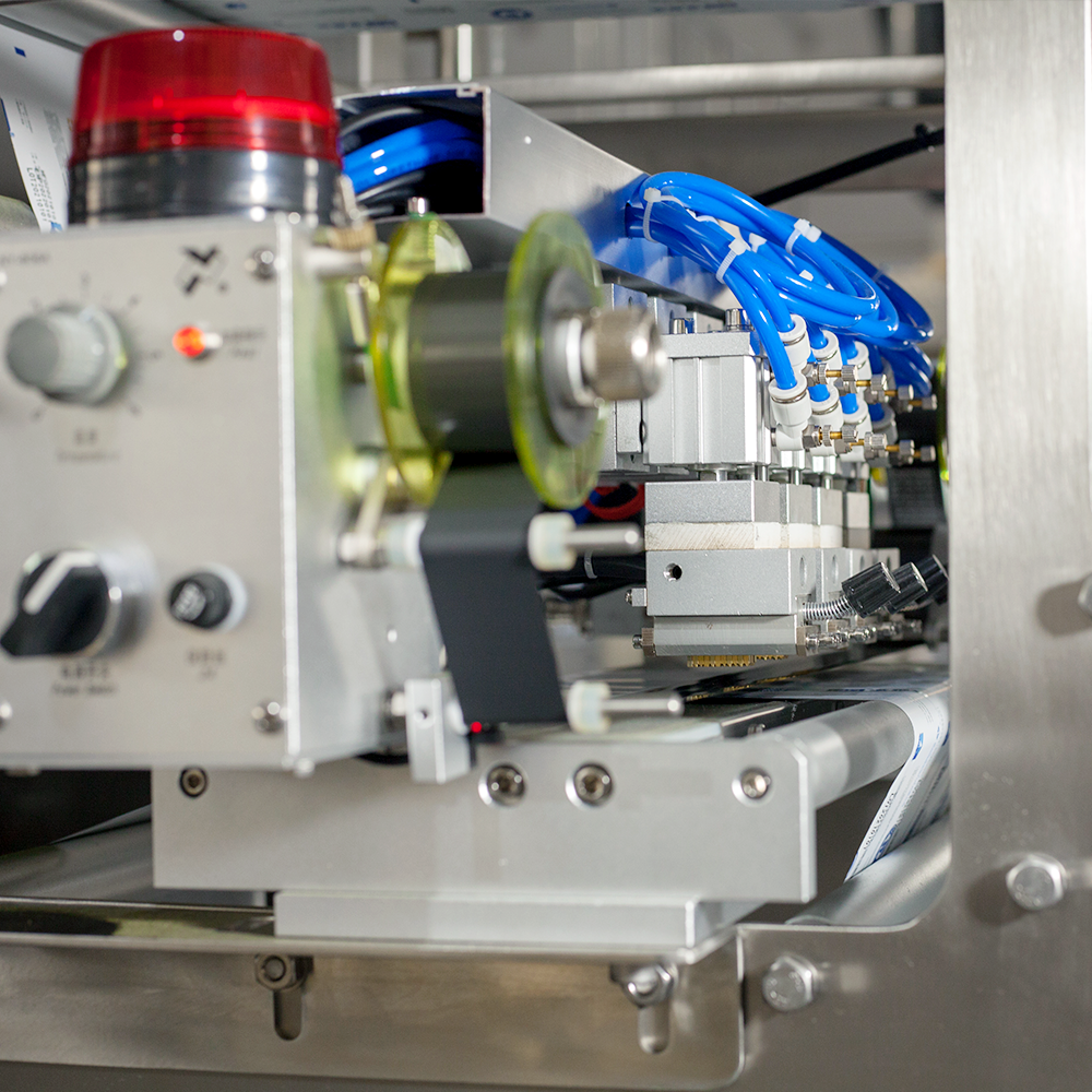 small sachet filling machine