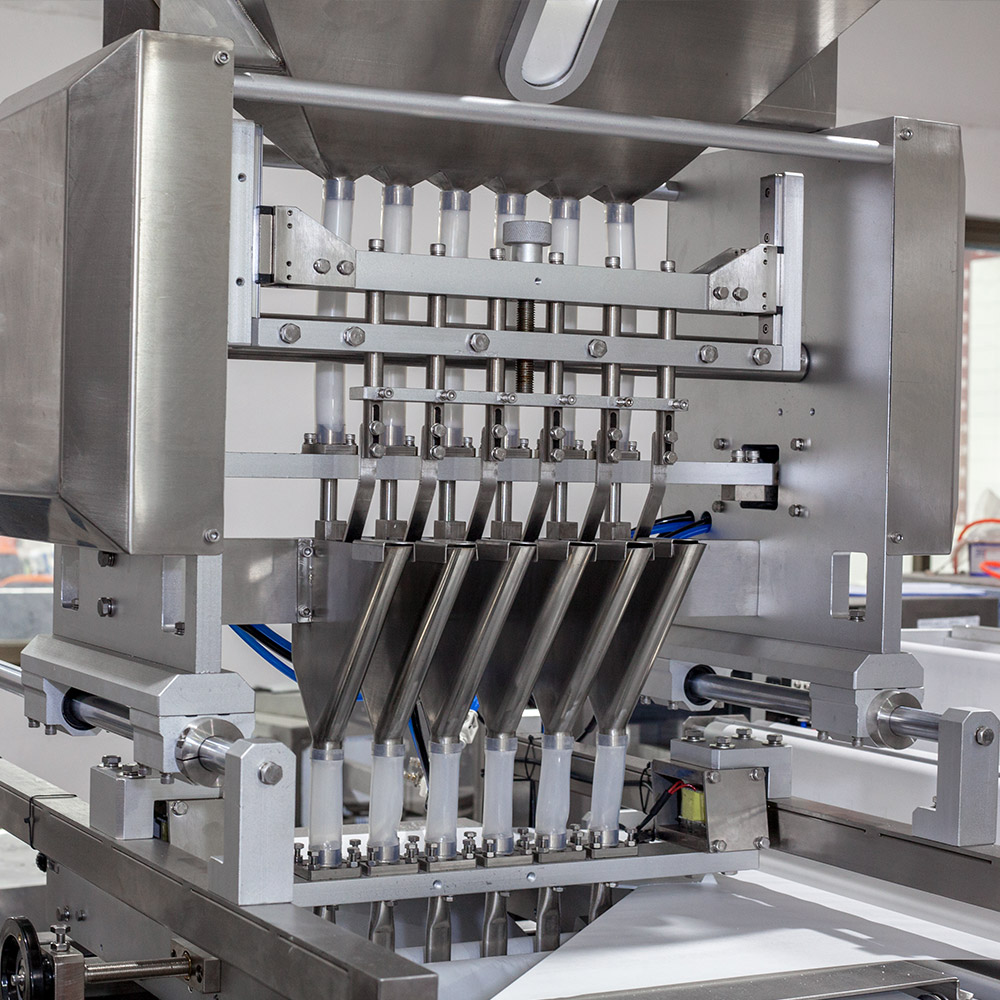 sachet filling and sealing machine