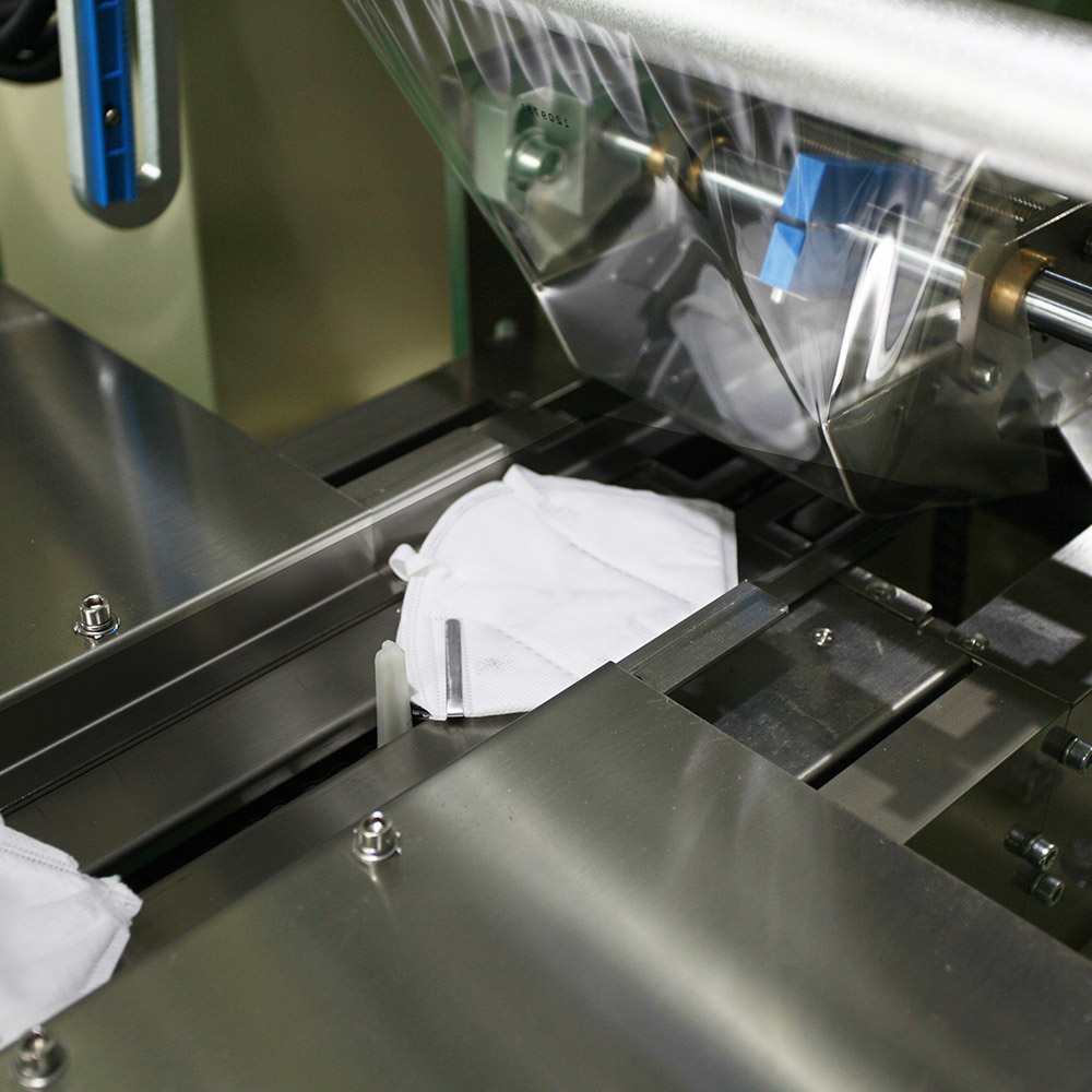 horizontal pouch packing machine