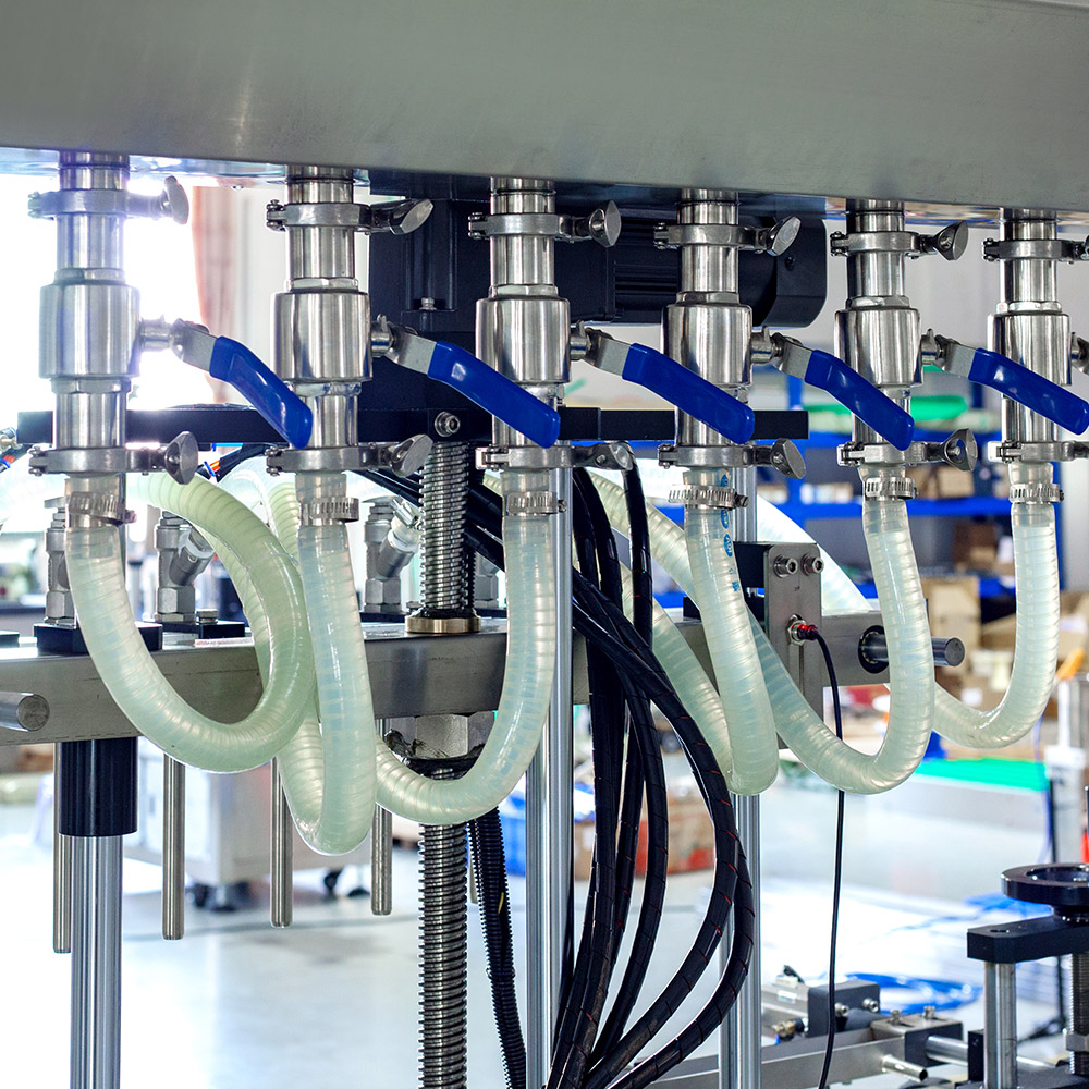 numerical control liquid filling machine
