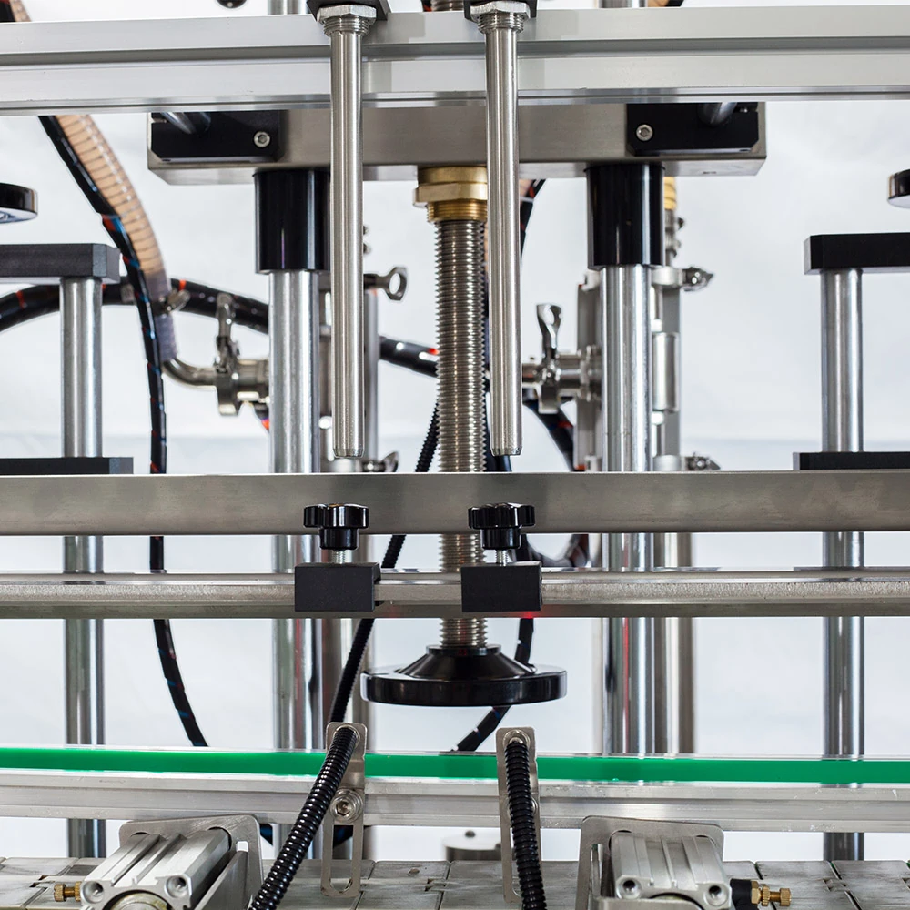 liquid bottle filling machine
